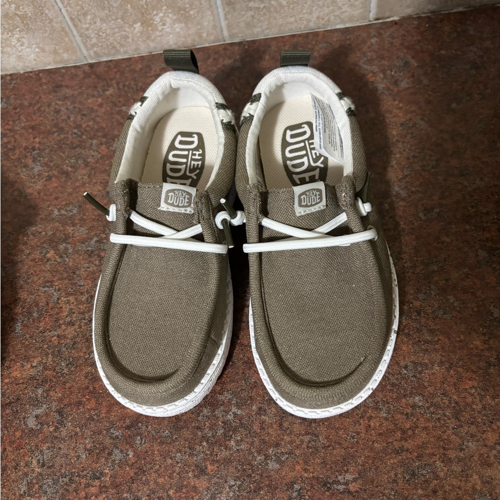 NWOT Hey Dude Kids Canvas Sneakers in Olive with White Laces